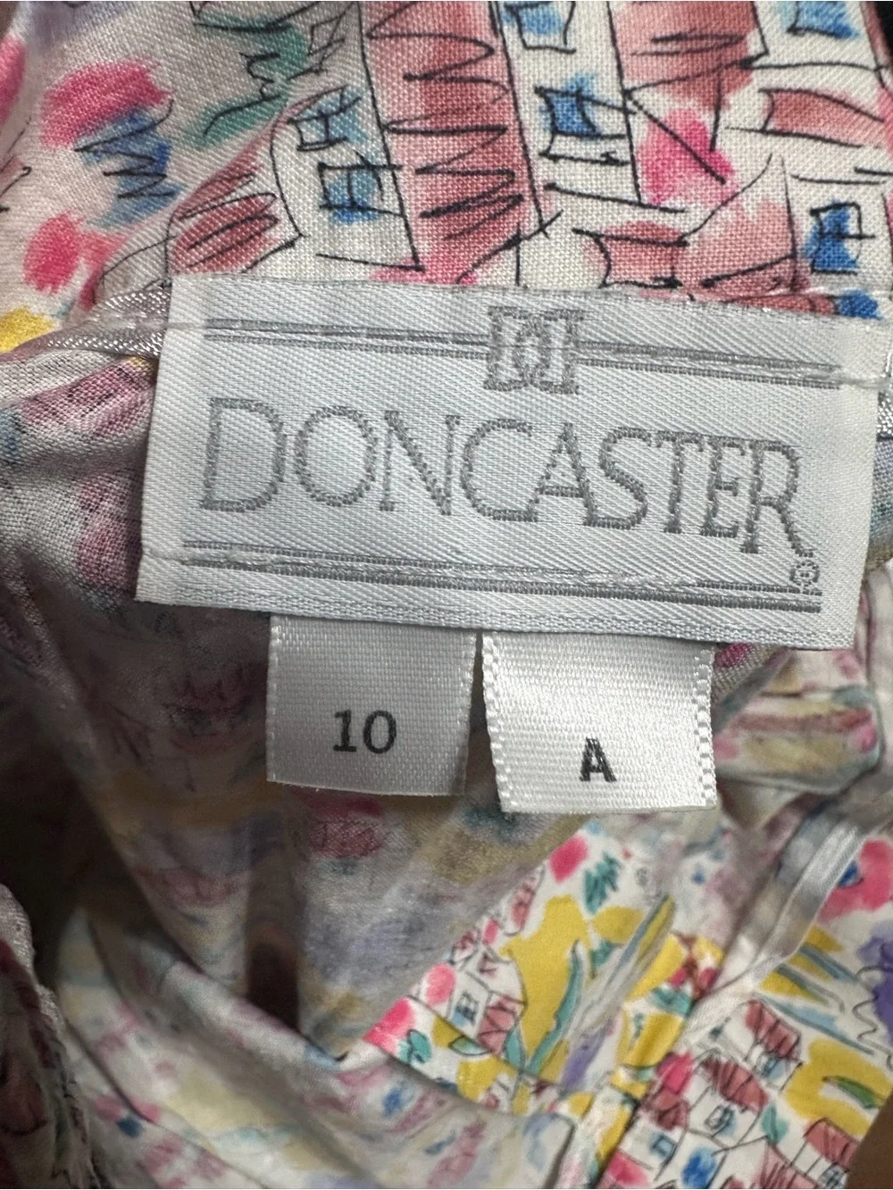 Doncaster Vintage Cotton Novelty Village Print Midi Skirt Size 10 Button Front P